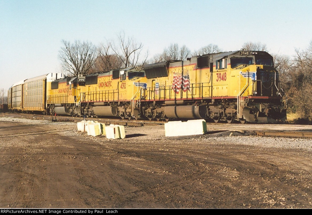 Tied down vehicle train